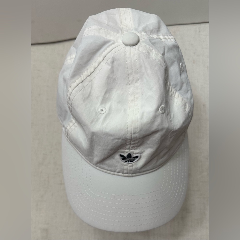 Unisex Adidas Gray and White Hat - Picture 2 of 10